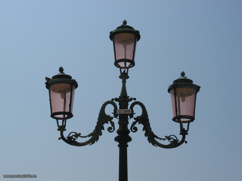 Straßenlampe in Venedig